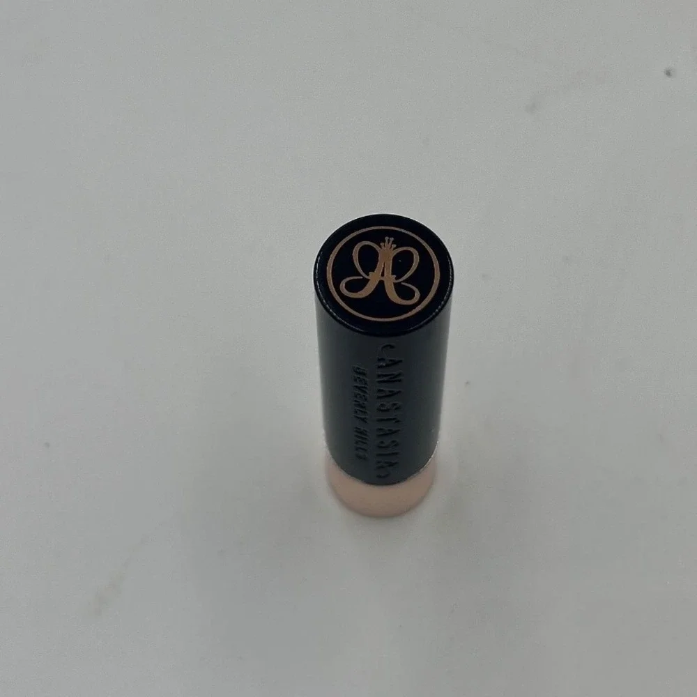 Anastasia Beverly Hills Matte‎ Lipstick Berry Plum Deep Wine ABH Makeup
